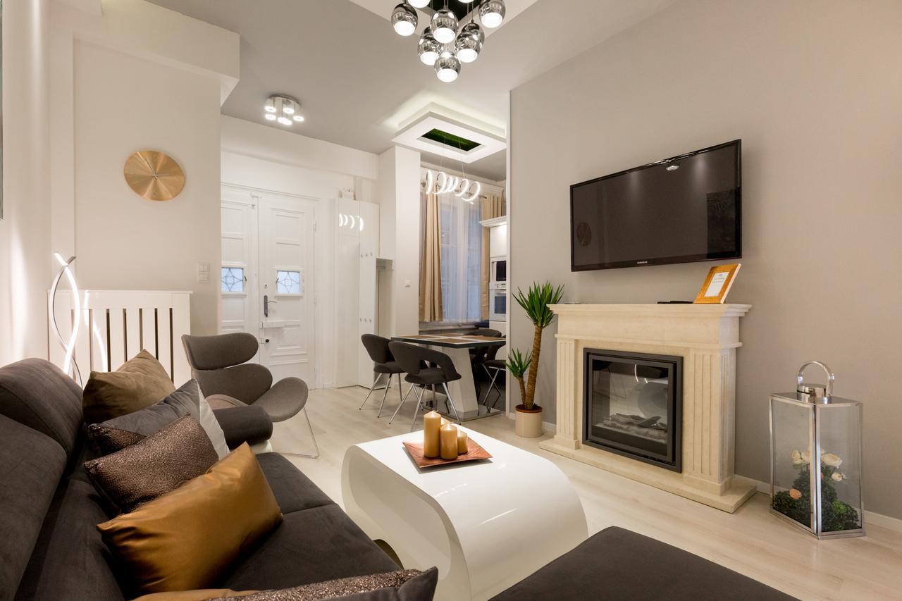 Luxury Dream Home In The Absolute Center Budapest Exteriör bild